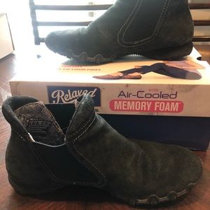 Skechers Relaxed fit booties